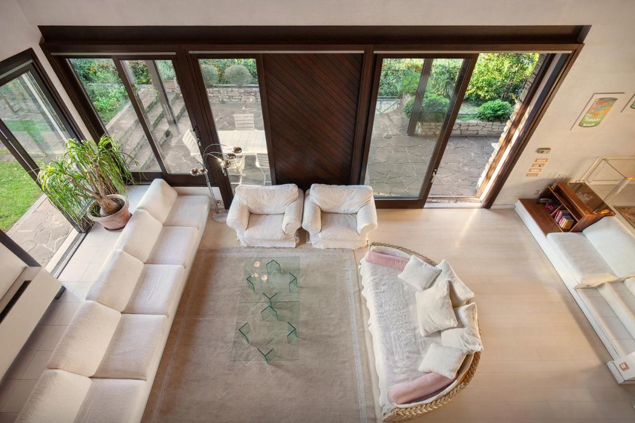Villa Dismero-Un Oasi Di Lusso E Privacy เบรนโซเน ซูล การ์ดา ภายนอก รูปภาพ