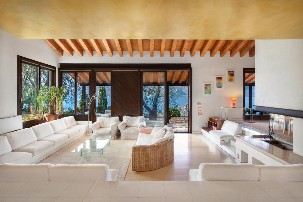 Villa Dismero-Un Oasi Di Lusso E Privacy เบรนโซเน ซูล การ์ดา ภายนอก รูปภาพ