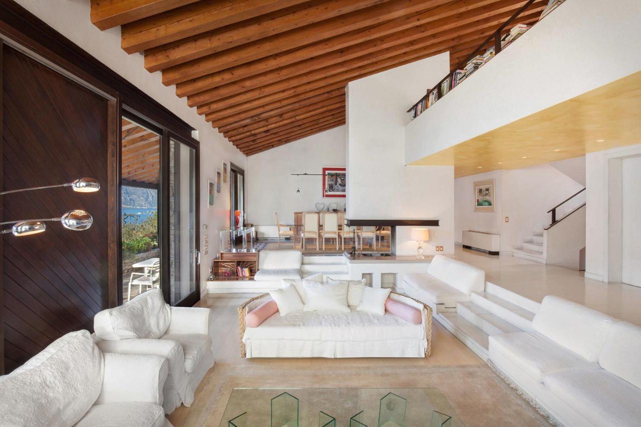 Villa Dismero-Un Oasi Di Lusso E Privacy เบรนโซเน ซูล การ์ดา ภายนอก รูปภาพ