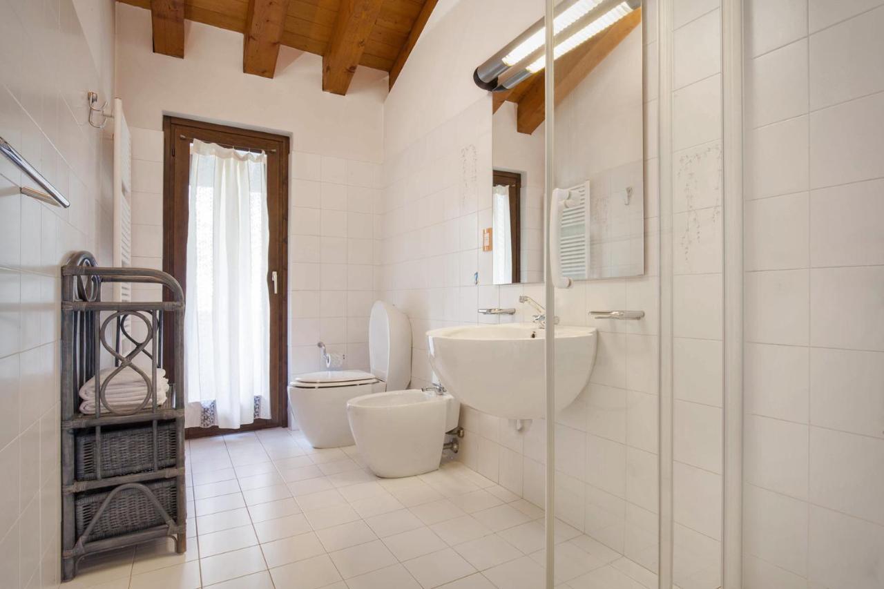 Villa Dismero-Un Oasi Di Lusso E Privacy เบรนโซเน ซูล การ์ดา ภายนอก รูปภาพ
