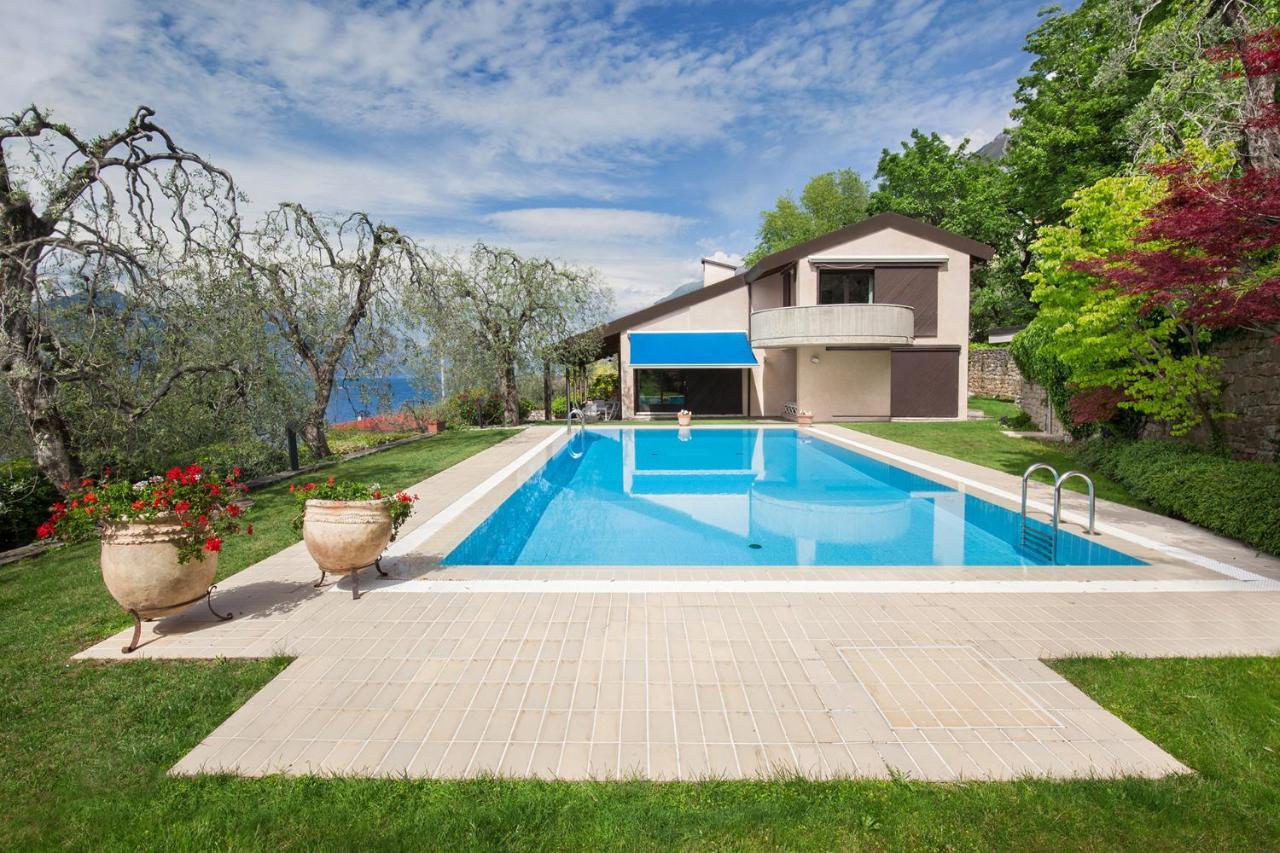 Villa Dismero-Un Oasi Di Lusso E Privacy เบรนโซเน ซูล การ์ดา ภายนอก รูปภาพ