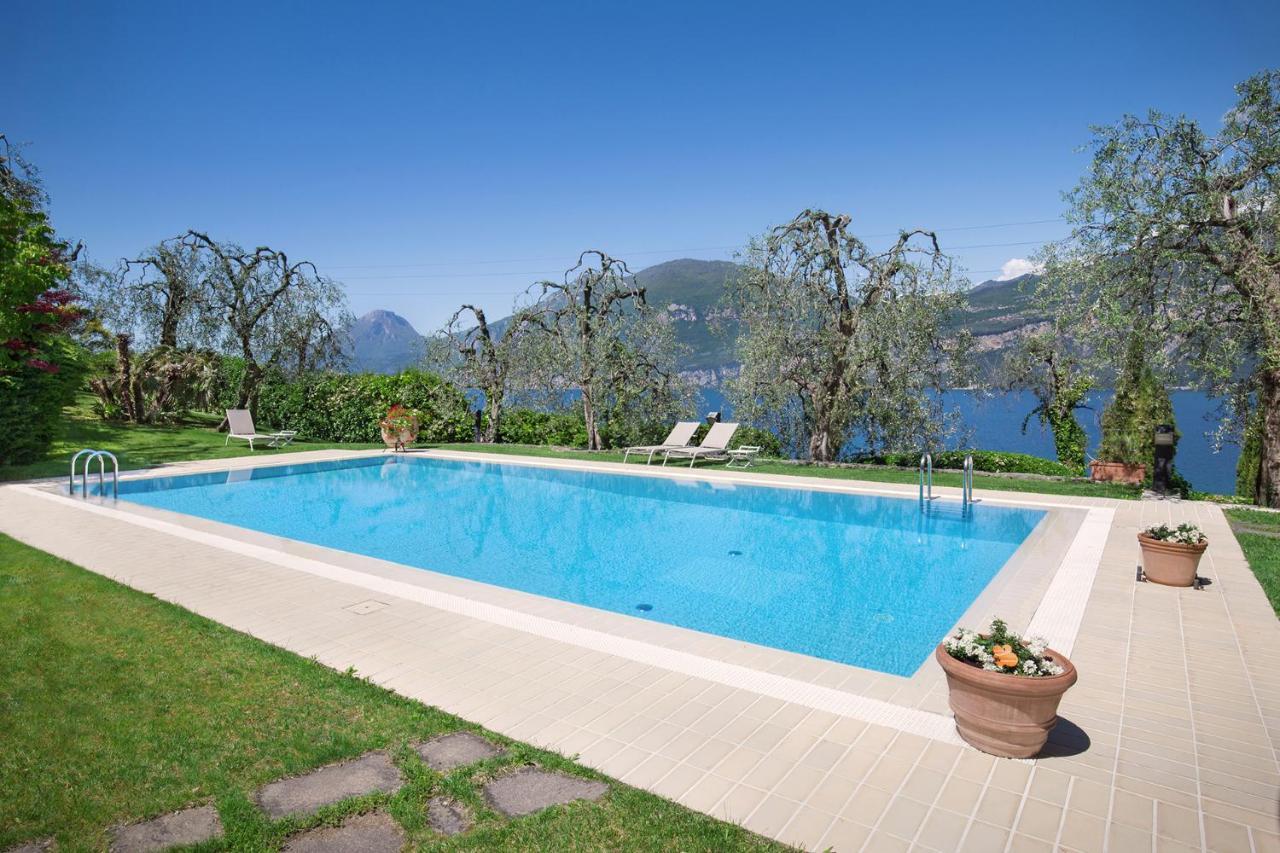 Villa Dismero-Un Oasi Di Lusso E Privacy เบรนโซเน ซูล การ์ดา ภายนอก รูปภาพ